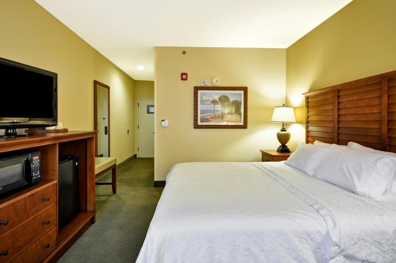 Hotel Hampton & 3*